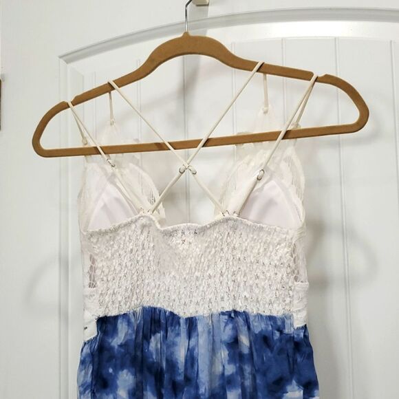 Elegant Blue and White Jumpsuit - Picture 5 of 7